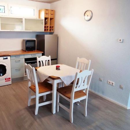 Gemuetliches Gaestehaus Am Park Ращат Екстериор снимка